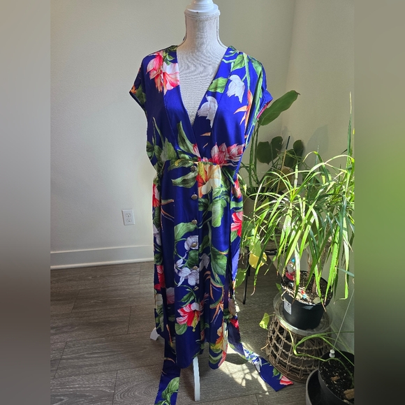 Zara floral dress - Picture 8 of 9